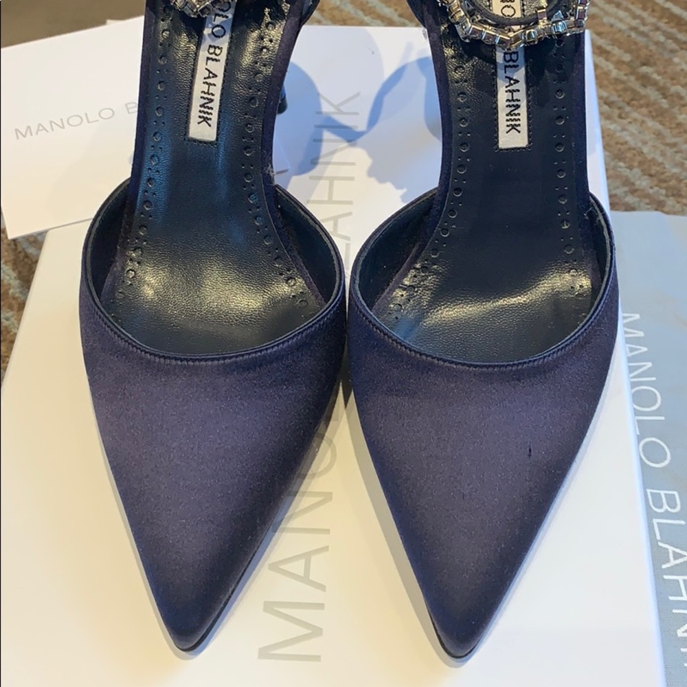 Like New Manolo Blahnik Navy Satin Crystal Pumps - Picture 2 of 8